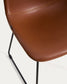 Sedia Zahara in poliuretano marrone con gambe in acciaio rifinito in nero FSC 100%