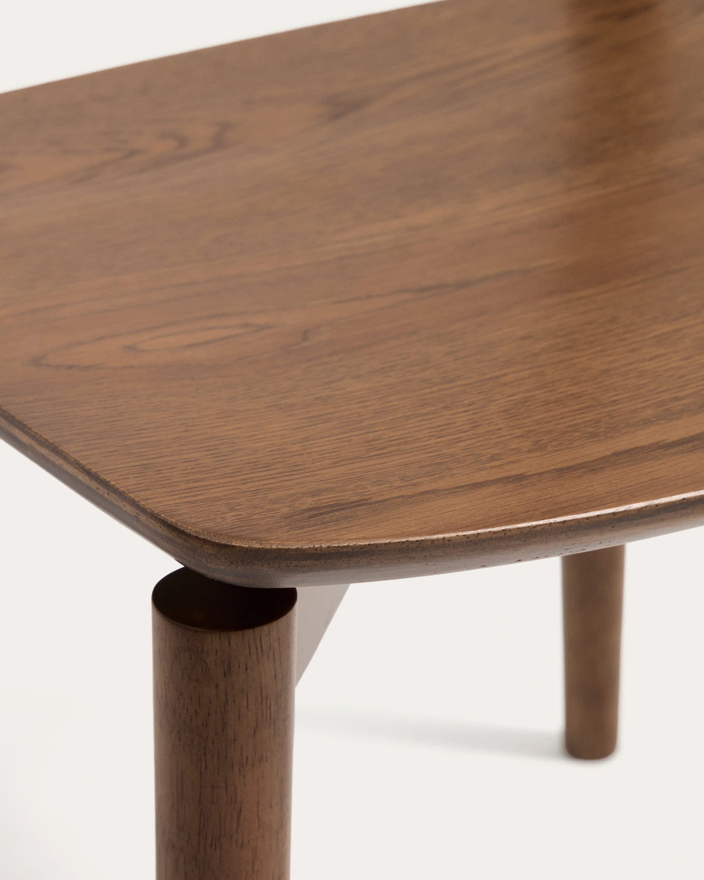 Sedia Evera in impiallacciato di rovere con finitura noce