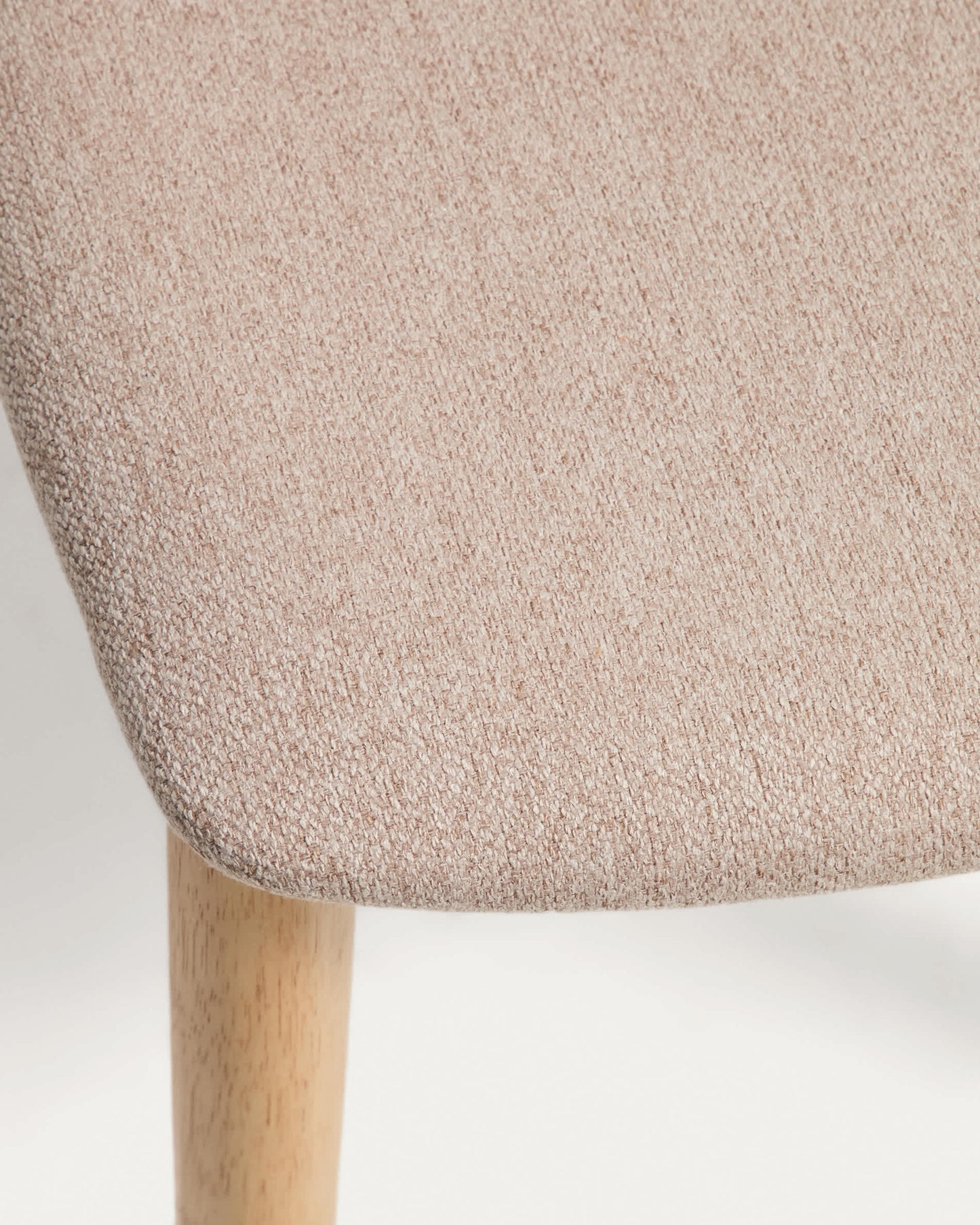 Sedia Evera in ciniglia beige e impiallacciato di rovere con finitura naturale