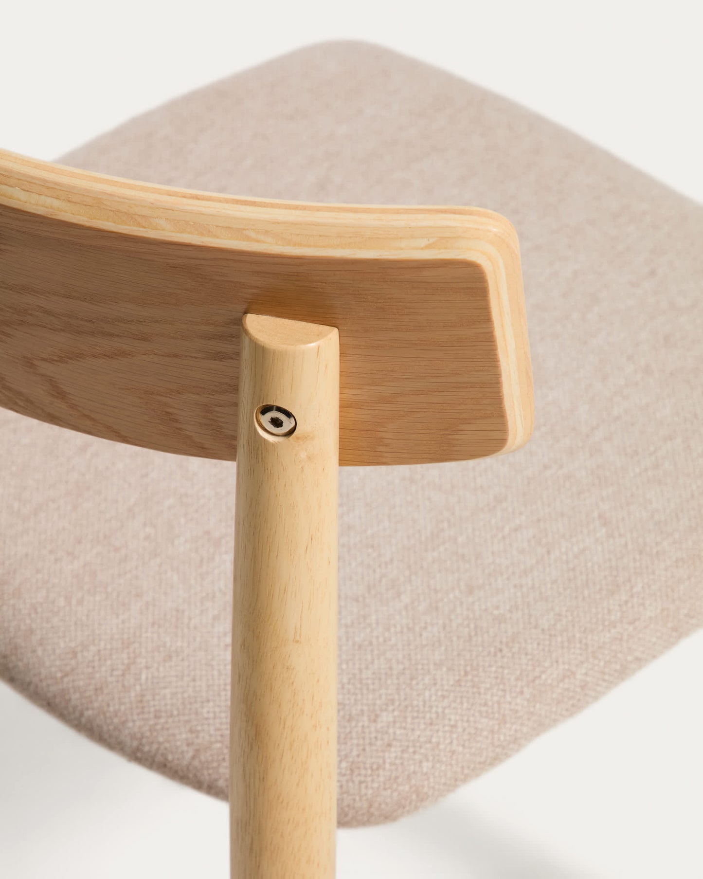 Sedia Evera in ciniglia beige e impiallacciato di rovere con finitura naturale