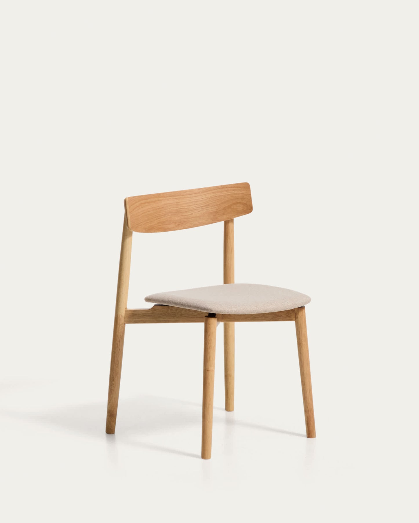 Sedia Evera in ciniglia beige e impiallacciato di rovere con finitura naturale