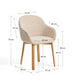 Sedia Meila con braccioli in ciniglia beige e gambe in rovere massiccio con finitura naturale