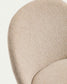 Sedia Meila in ciniglia beige e gambe in rovere massiccio con finitura noce