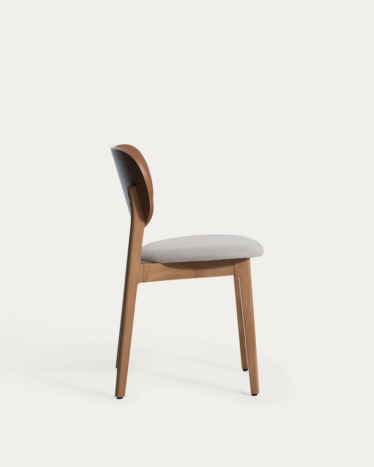 Sedia Ludara in impiallacciato di rovere con finitura noce e ciniglia marrone