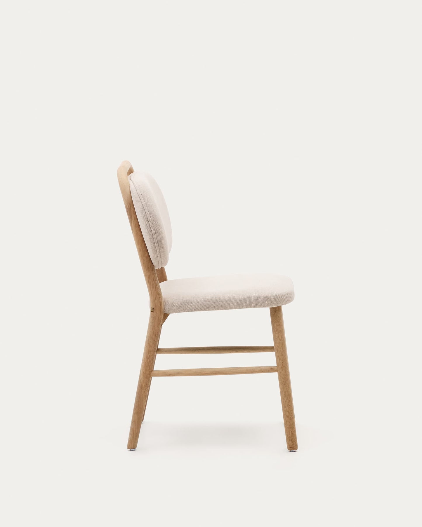 Sedia Helda in ciniglia beige e massello di quercia