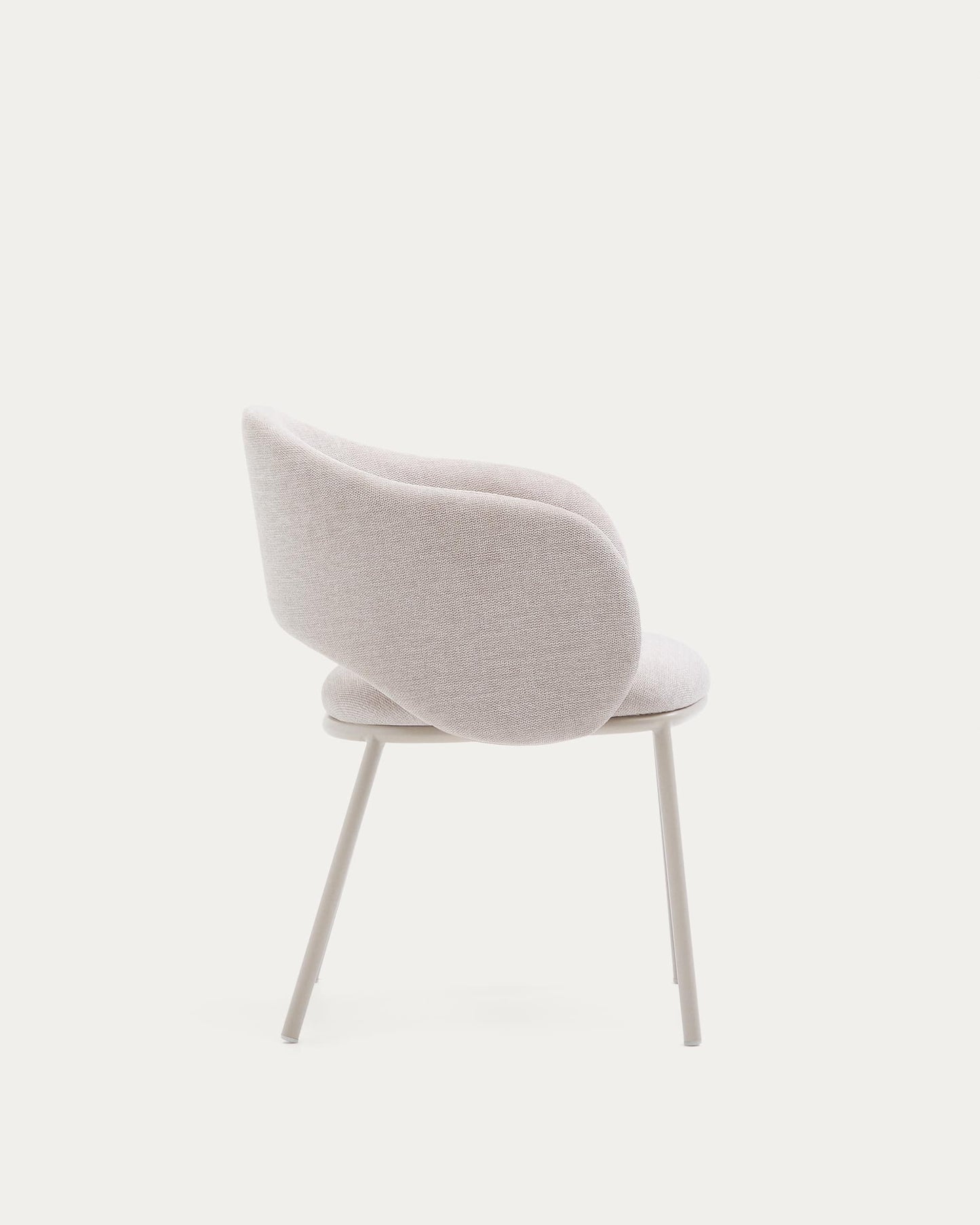 Sedia Maina beige e gambe in acciaio con finitura beige