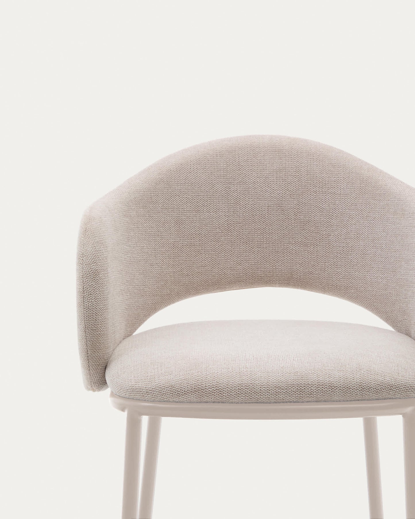 Sgabello Maina di ciniglia beige e gambe in acciaio con finitura beige 65 cm