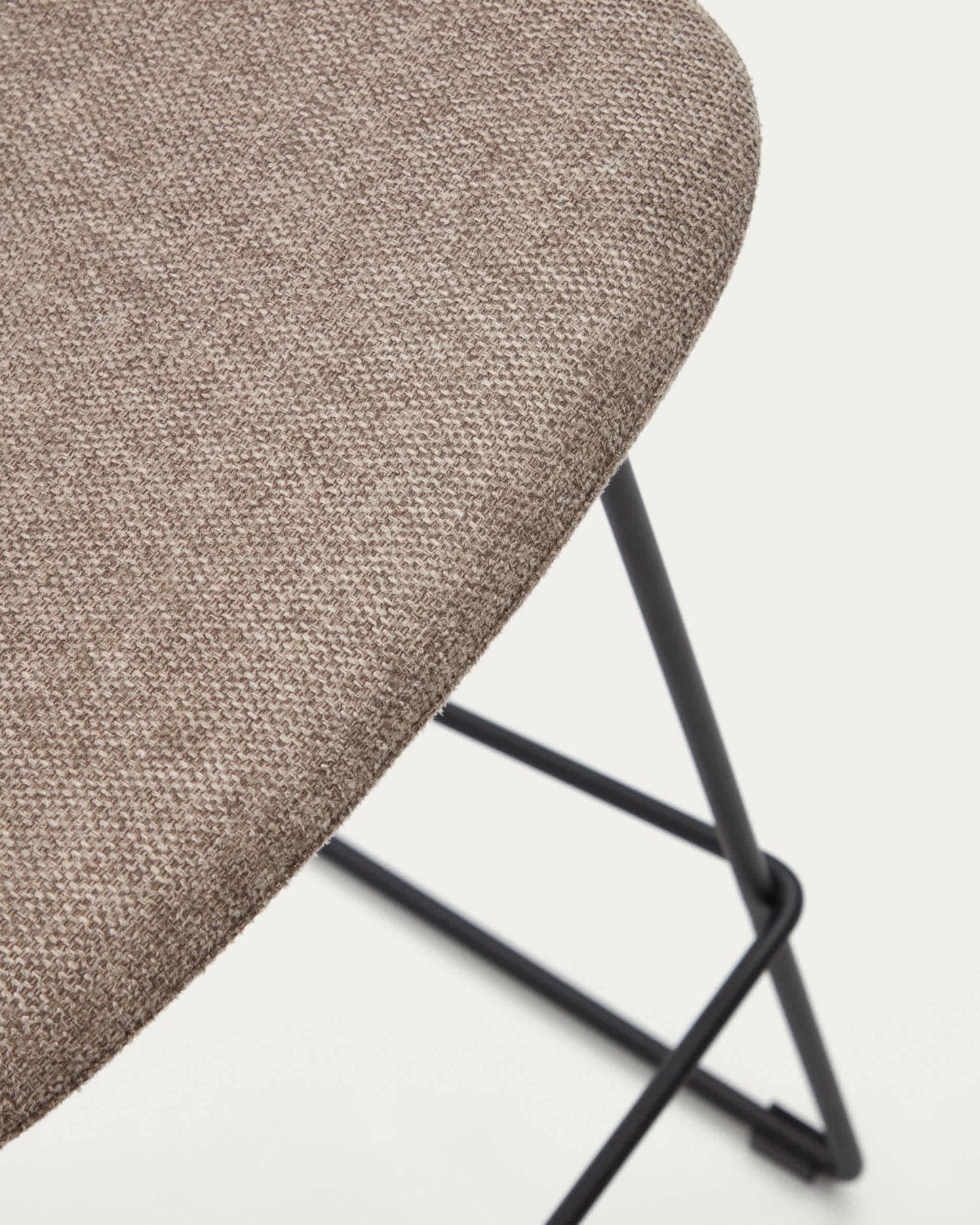 Sgabello Zahara marrone e acciaio finitura nera altezza 76 cm