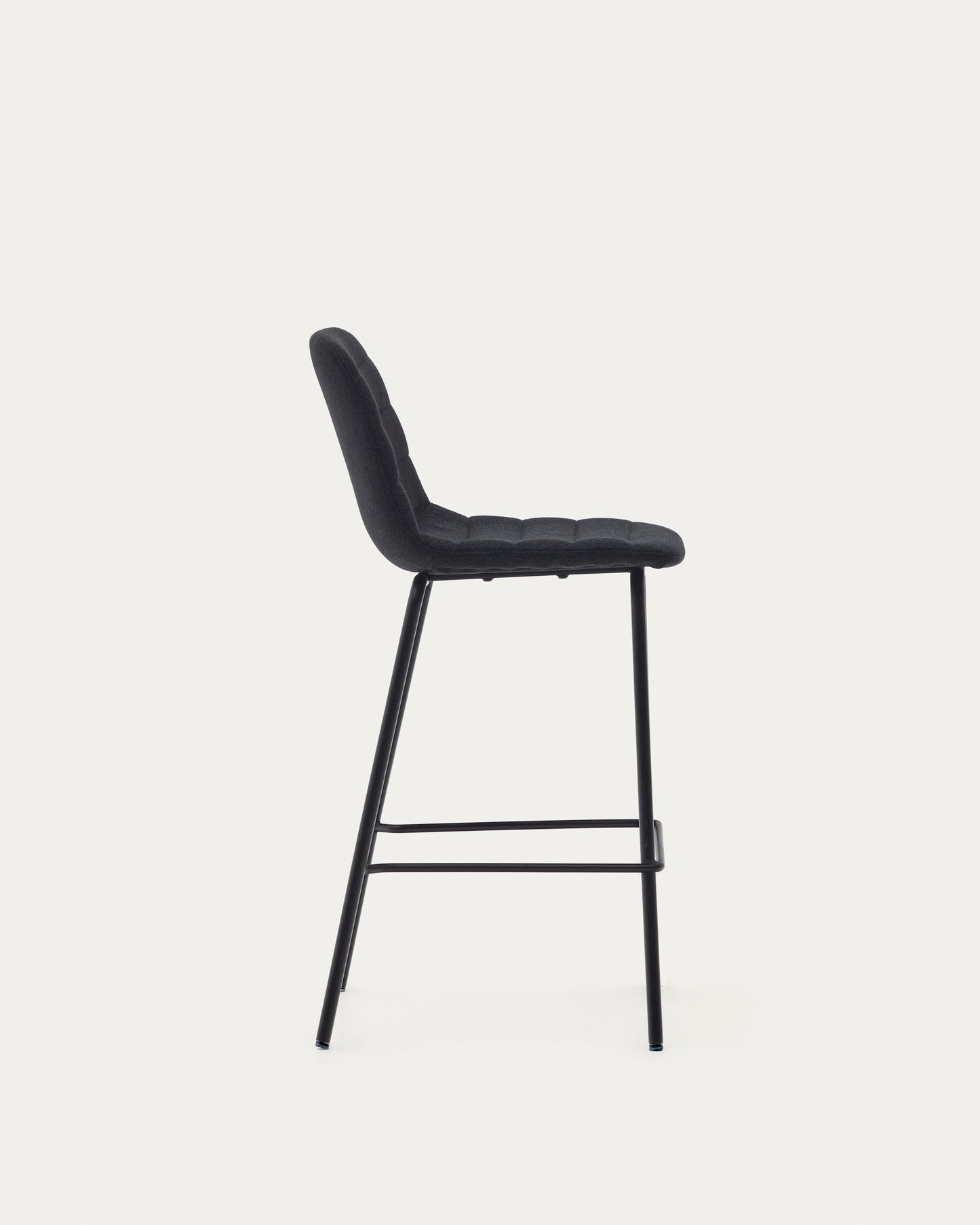 Sgabello Zunilda in ciniglia nera e acciaio con finiture nero opaco altezza 65 cm