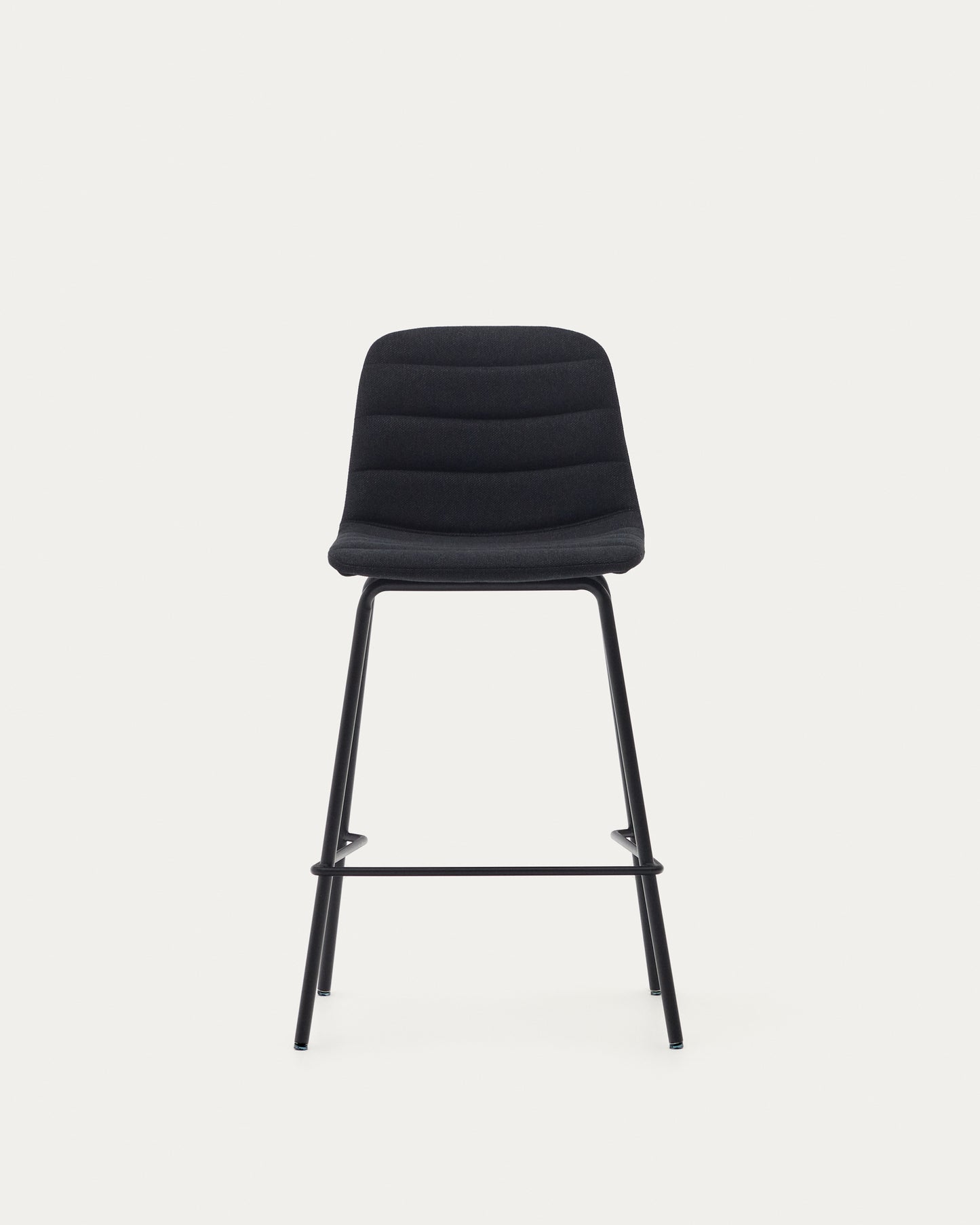Sgabello Zunilda in ciniglia nera e acciaio con finiture nero opaco altezza 65 cm