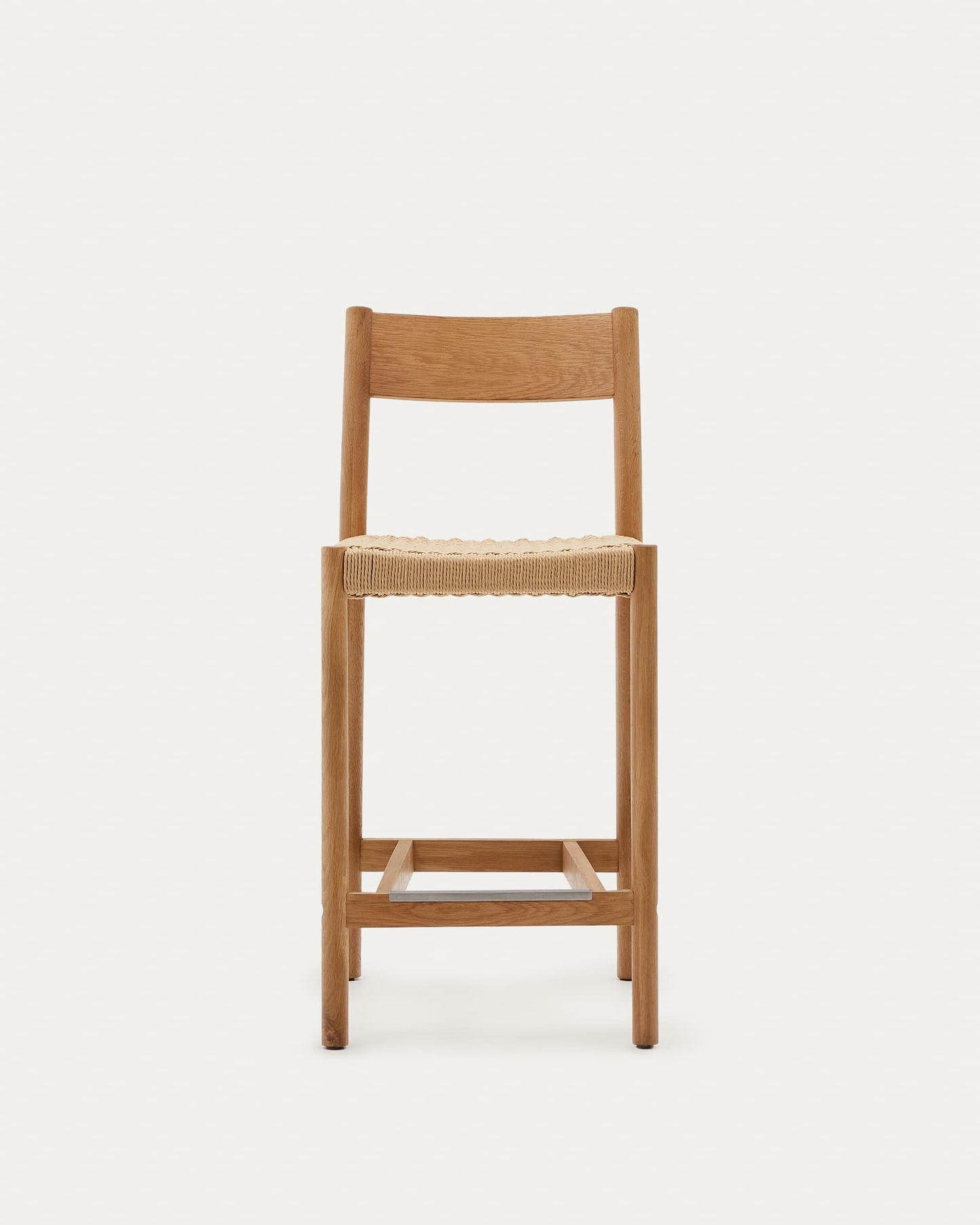 Sgabello Yalia con schienale in legno massello di rovere finitura naturale e seduta in corda, 65 cm