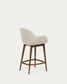 Sgabello Konna beige e gambe in legno massello di frassino finitura scura 65 cm
