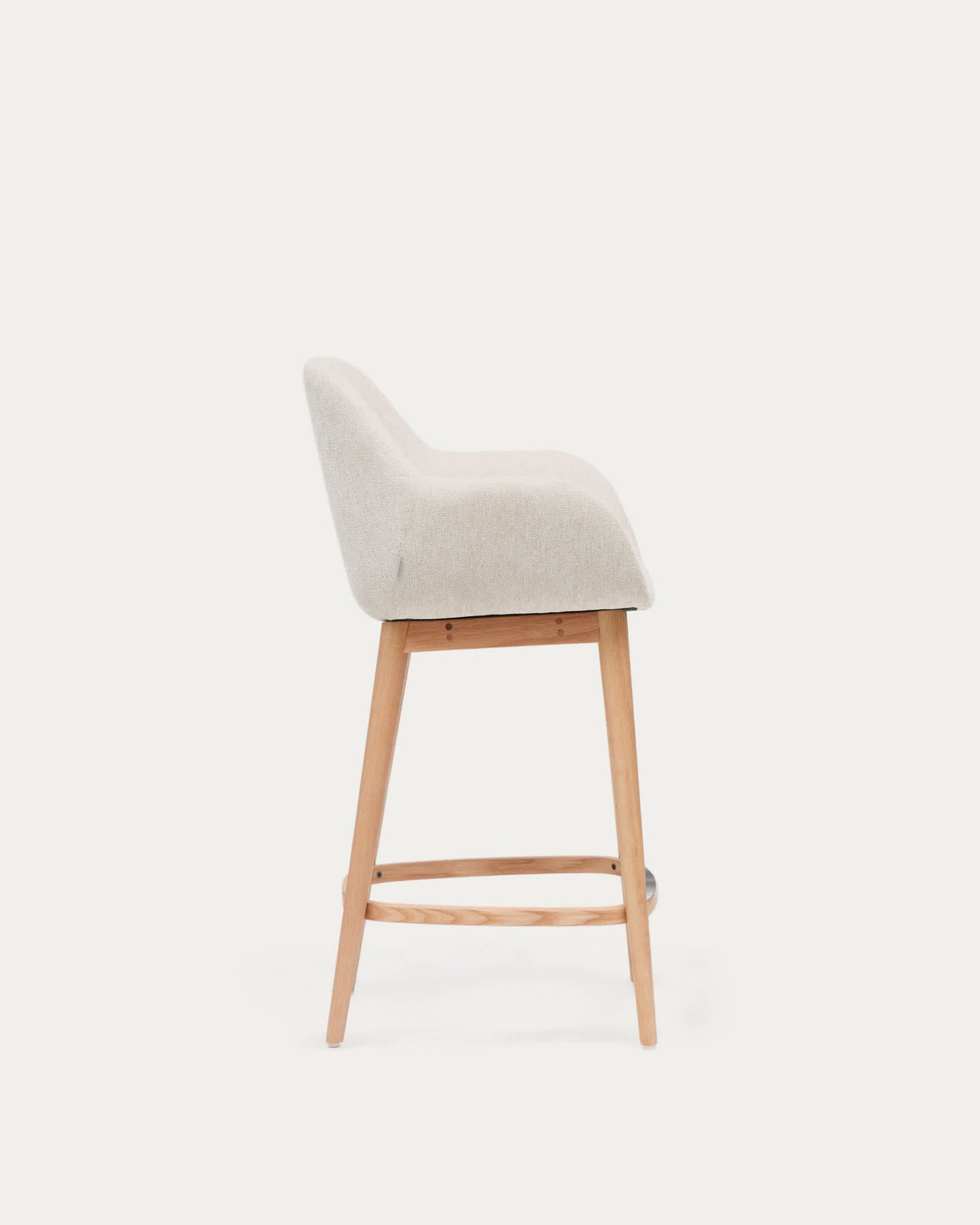 Sgabello Konna beige e gambe in legno massello di frassino finitura chiara 65 cm