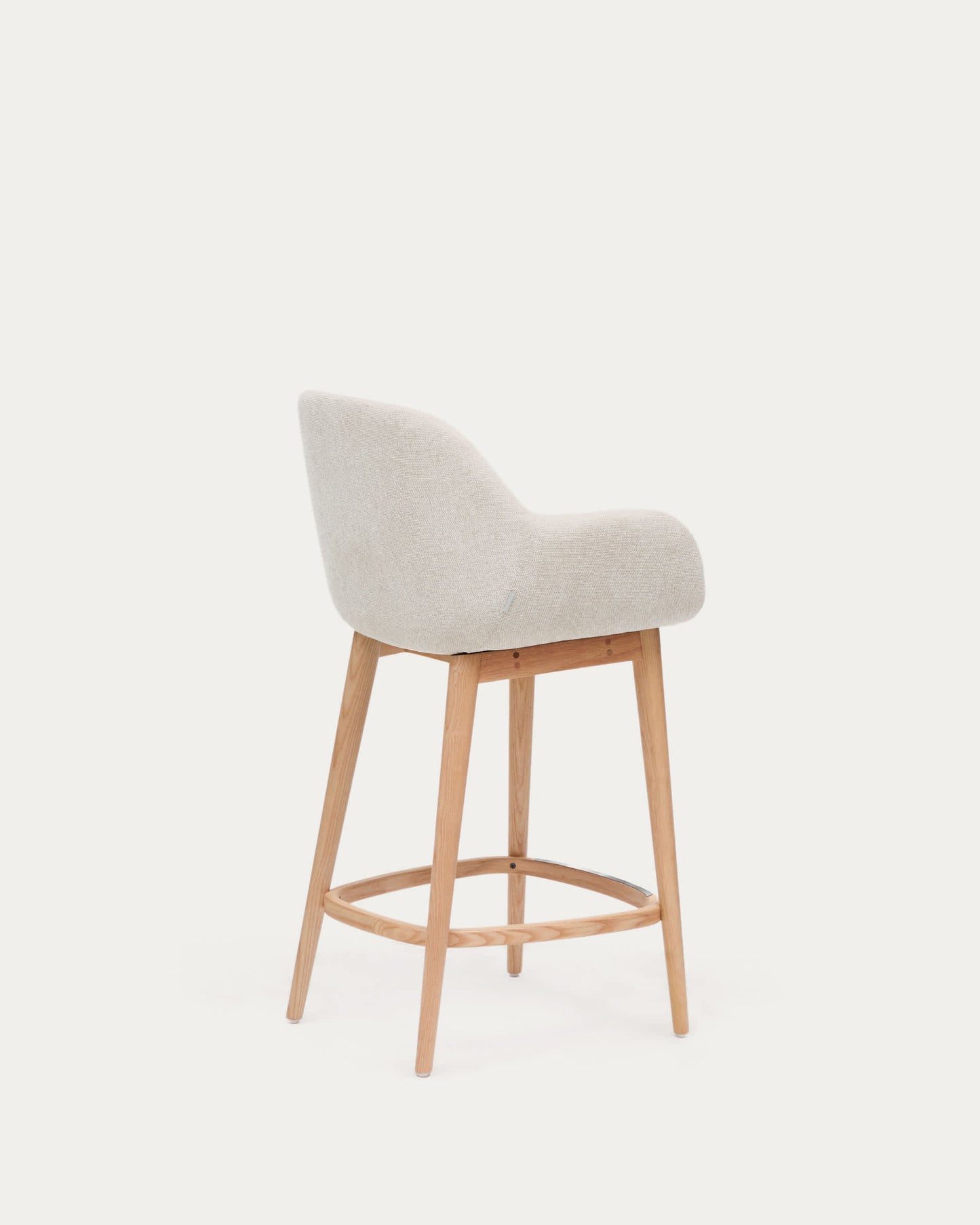 Sgabello Konna beige e gambe in legno massello di frassino finitura chiara 65 cm