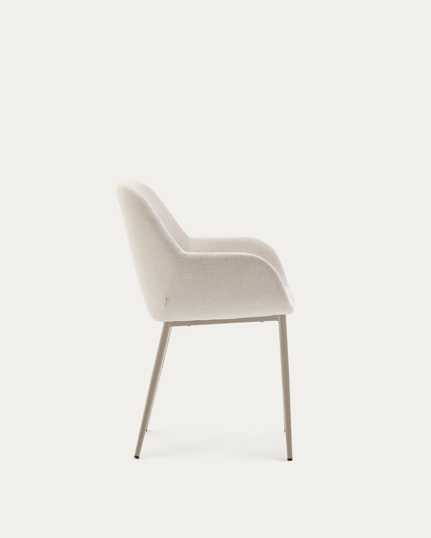 Sedia Konna beige e gambe in acciaio con finitura verniciata beige