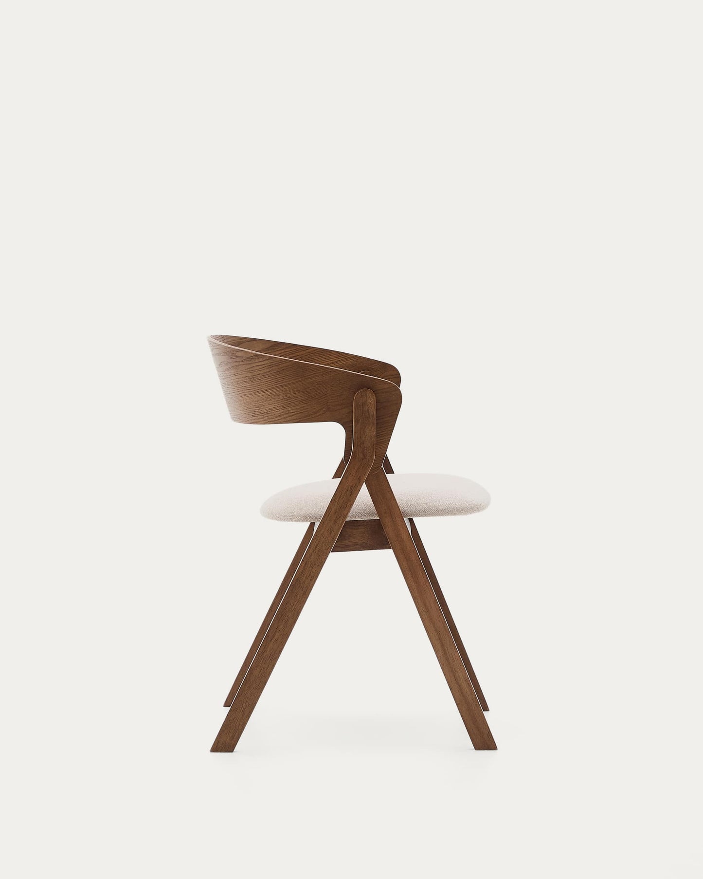 Sedia Godia in impiallacciato di frassino e legno massello di hevea finitura wengé e ciniglia beige