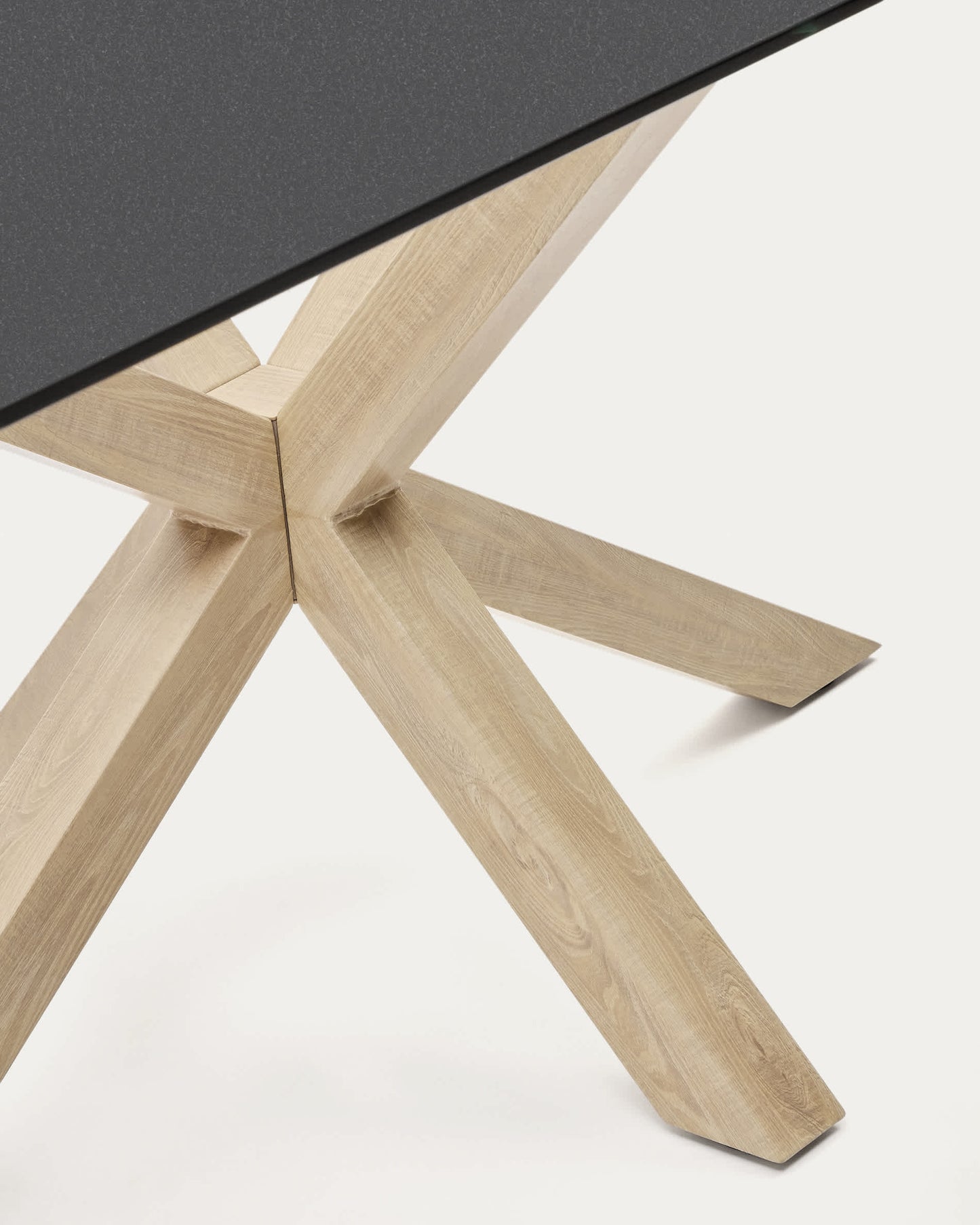 Tavolo Argo in vetro nero con gambe in acciaio finitura legno 200 x 100 cm