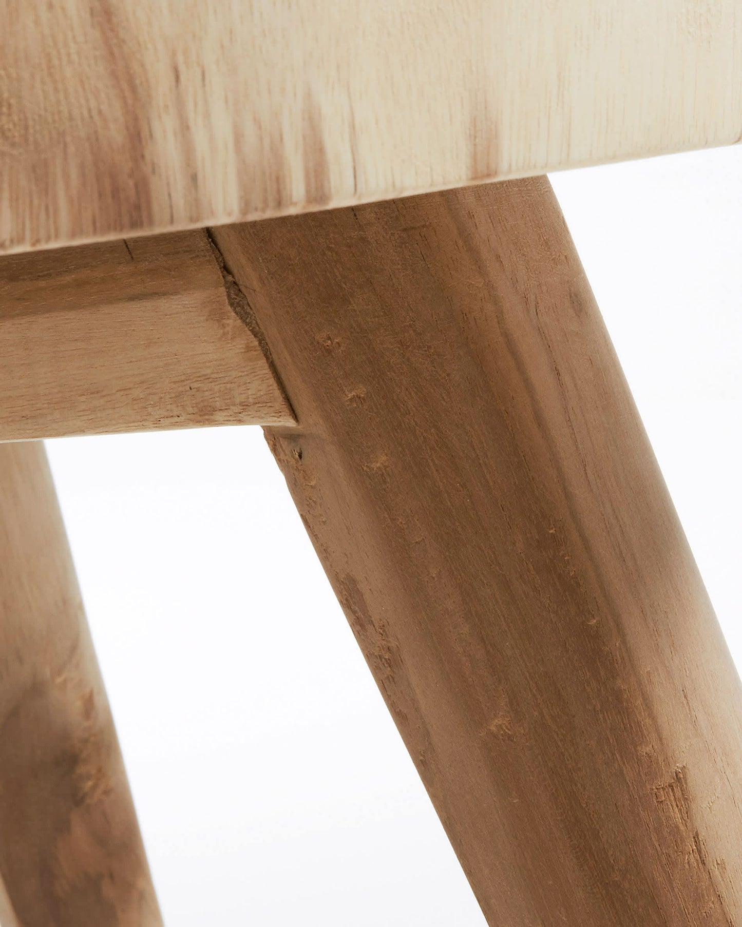 Tavolino Wellcres in legno massello di mungur Ø 65 cm