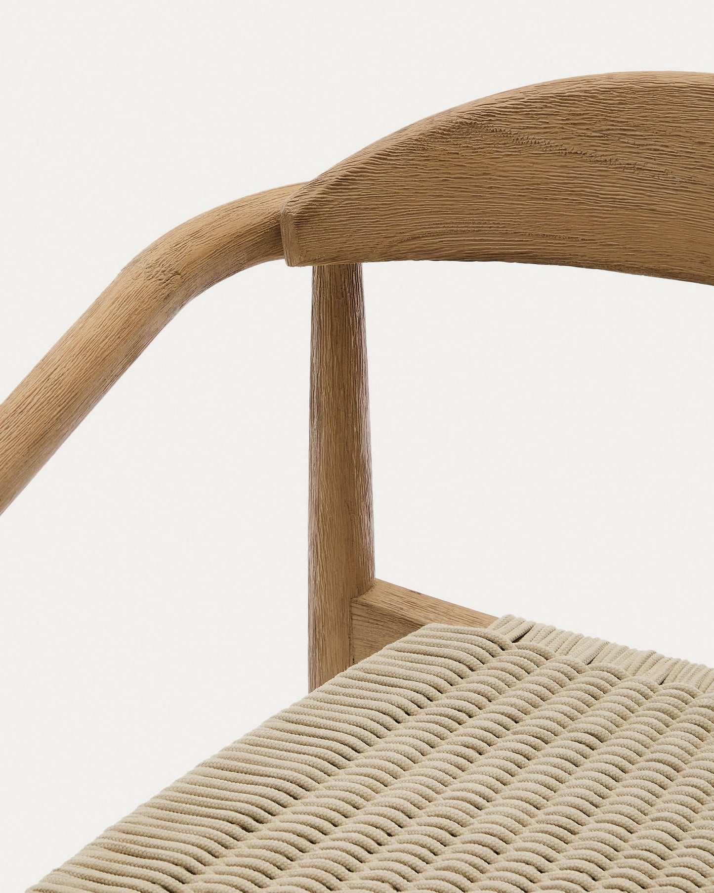 Sedia Nina in legno massiccio di acacia e corda ecrù