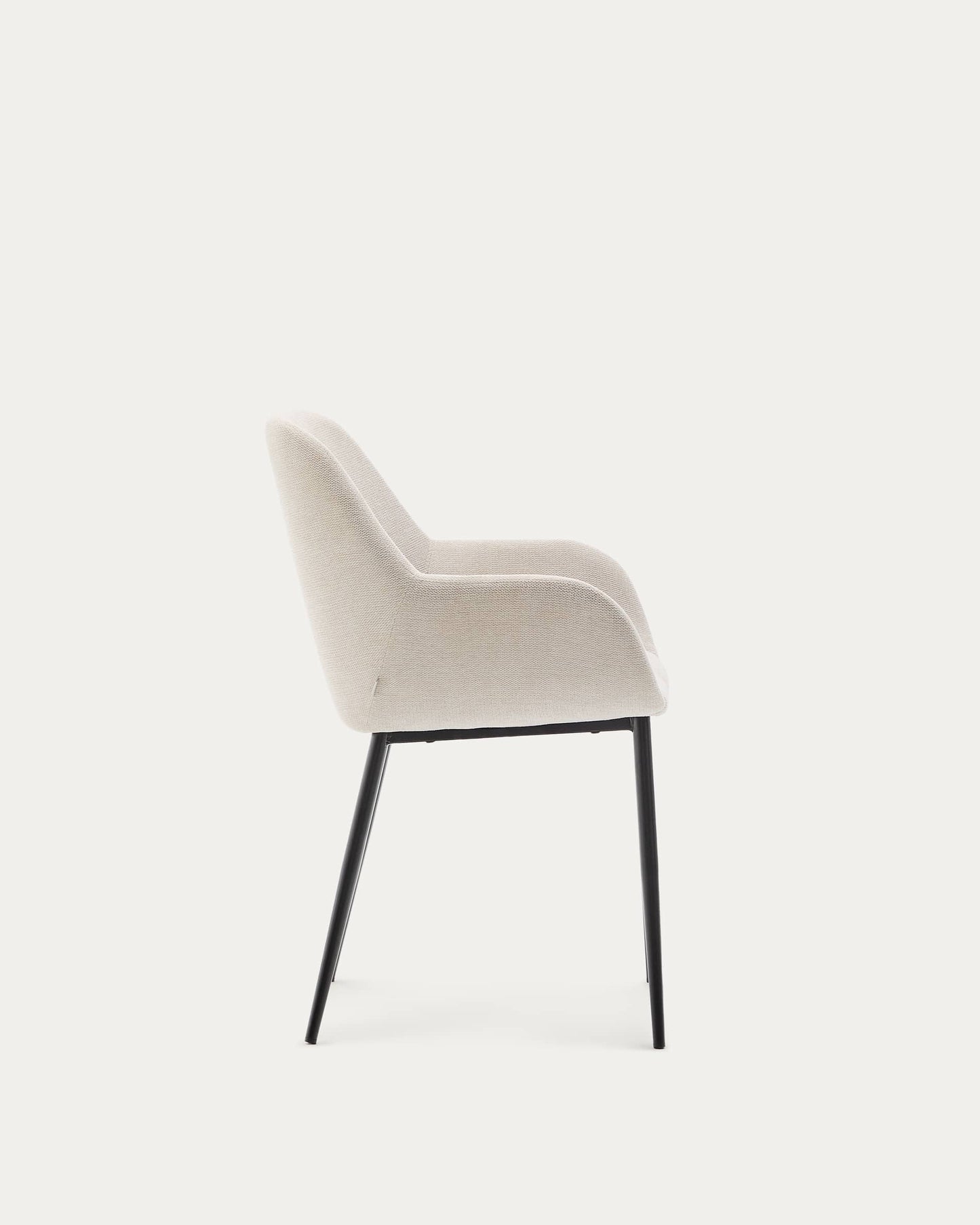 Sedia Konna beige e gambe in acciaio con finitura verniciata nera