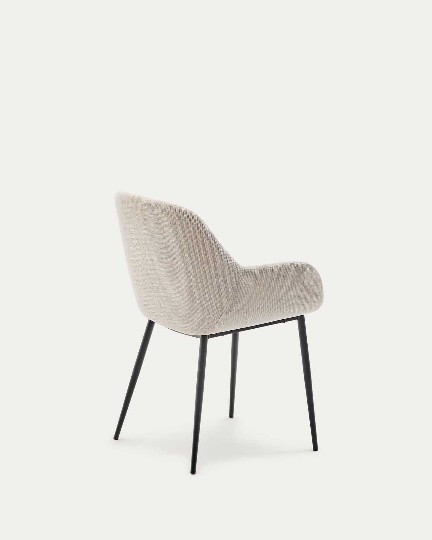 Sedia Konna beige e gambe in acciaio con finitura verniciata nera