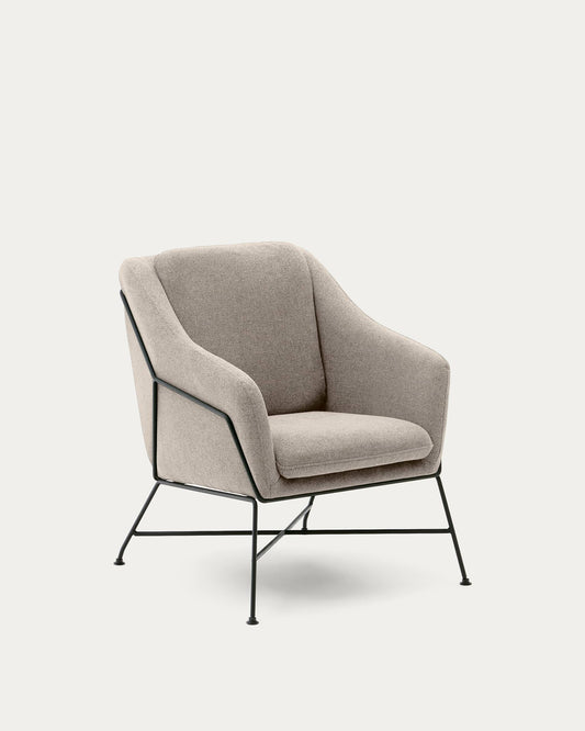 Poltrona Brida beige e gambe in acciaio con finitura nera