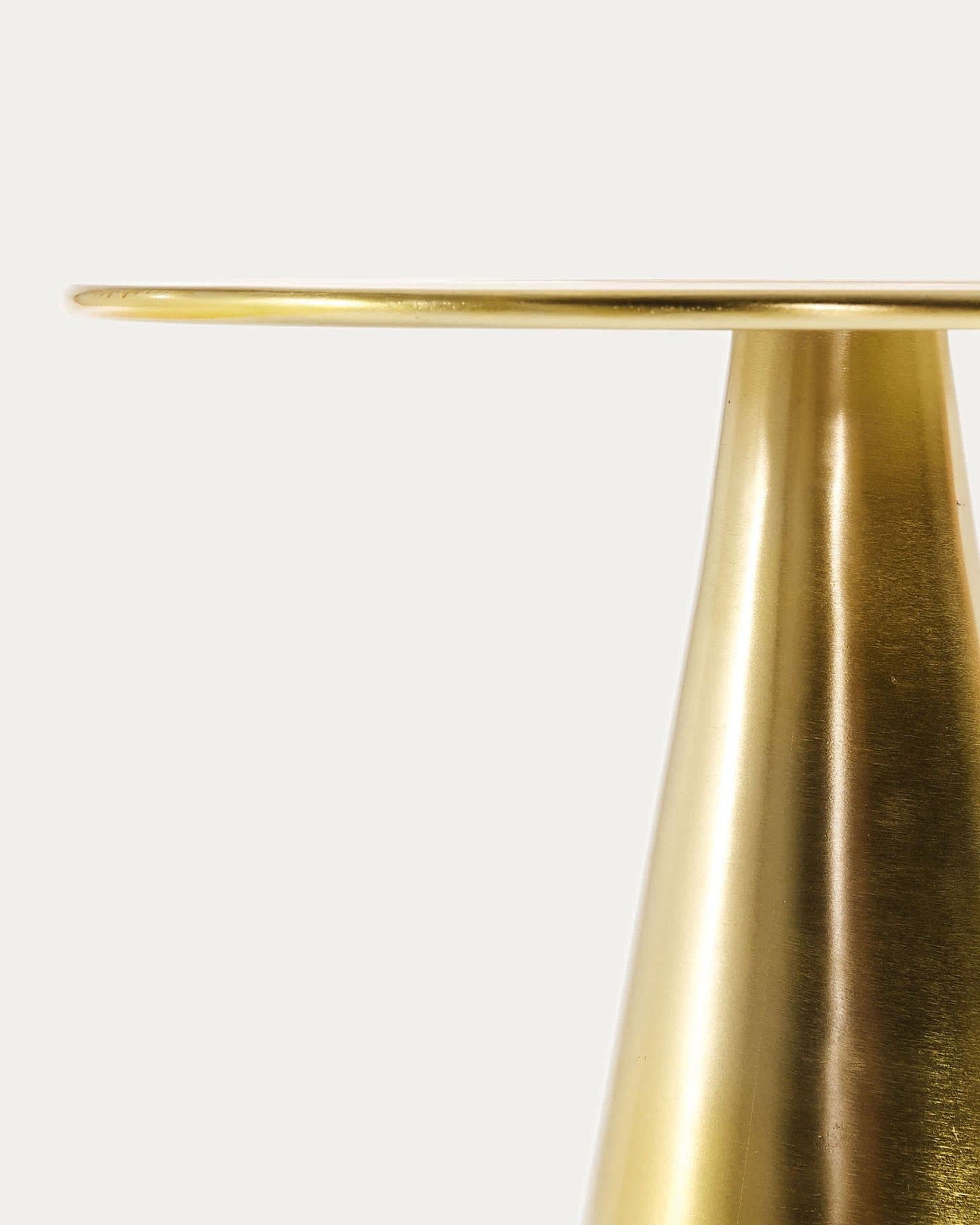 Tavolino Rhet in metallo finitura oro Ø 39 cm