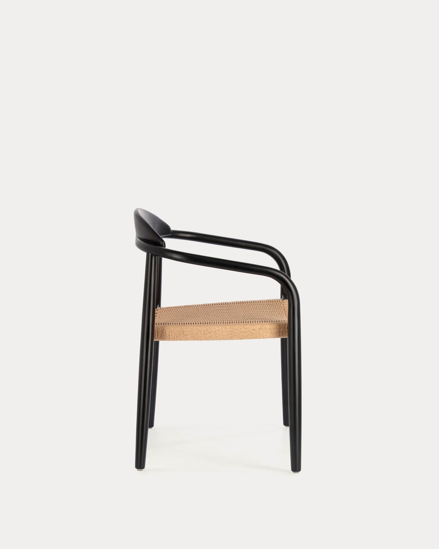 Sedia Nina in legno massello di acacia finitura nera e corda di carta beige