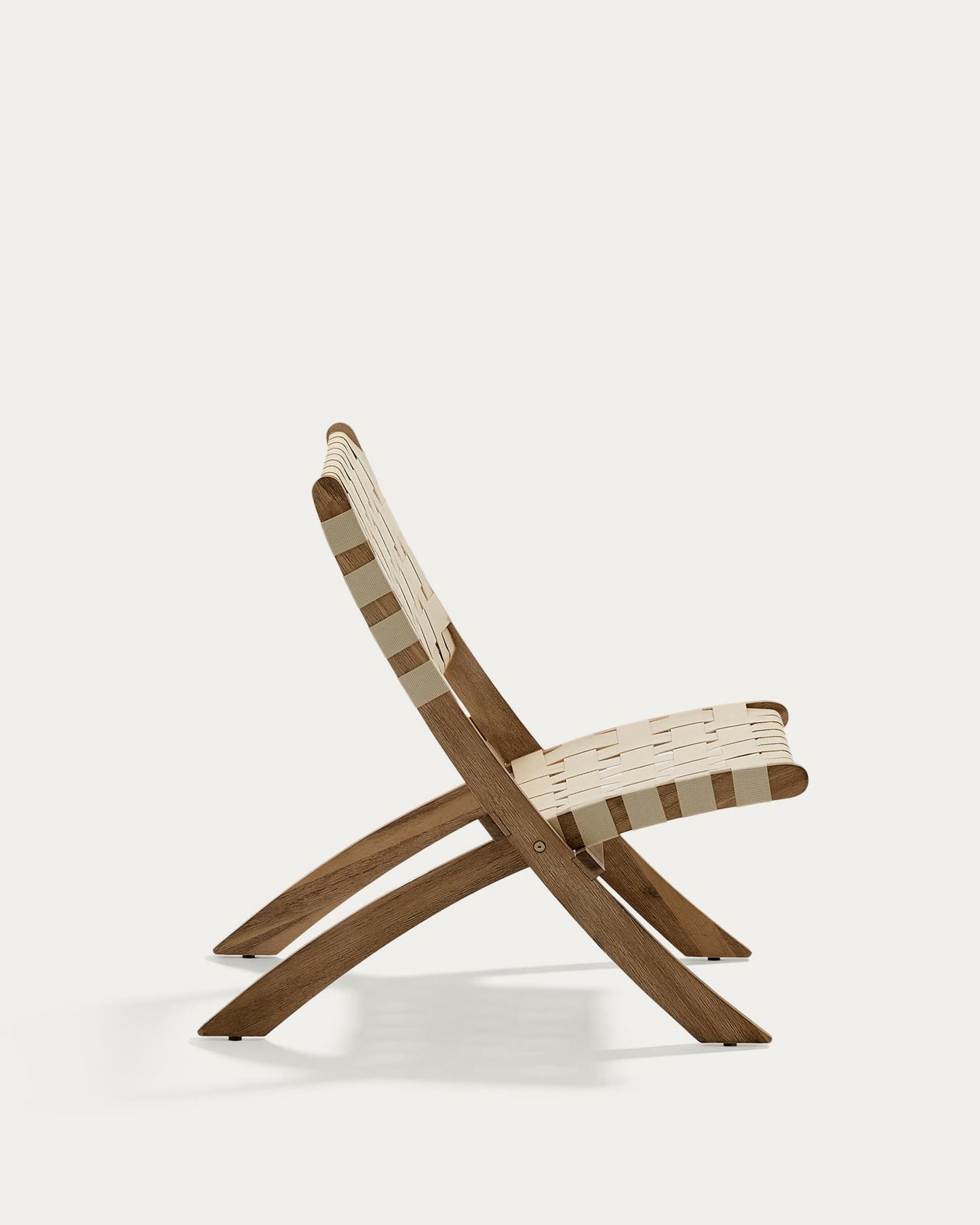 Sedia pieghevole Chabeli in legno massello di acacia e corda crema