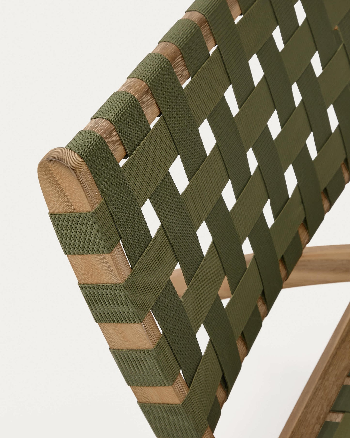 Sedia pieghevole Chabeli in legno massello di acacia e corda verde