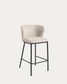 Sgabello Ciselia in ciniglia beige e gambe in acciaio nero altezza 65 cm