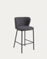 Sgabello Ciselia in ciniglia grigio scuro e gambe acciaio nero altezza 65 cm