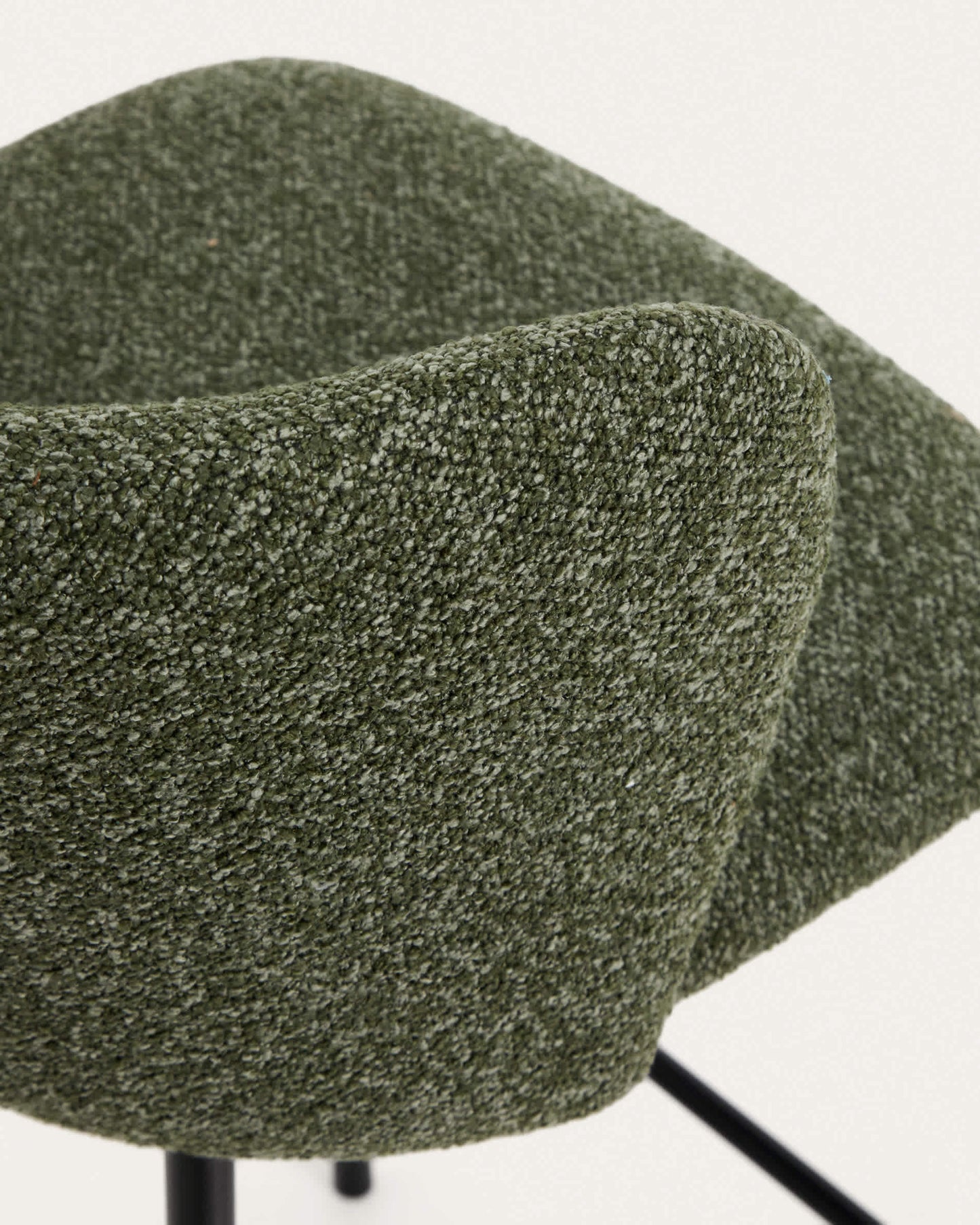 Sgabello Ciselia in shearling verde e acciaio nero altezza 75 cm