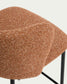 Sgabello Ciselia in ciniglia spessa terracotta e gambe in acciaio finitura nera 75 cm