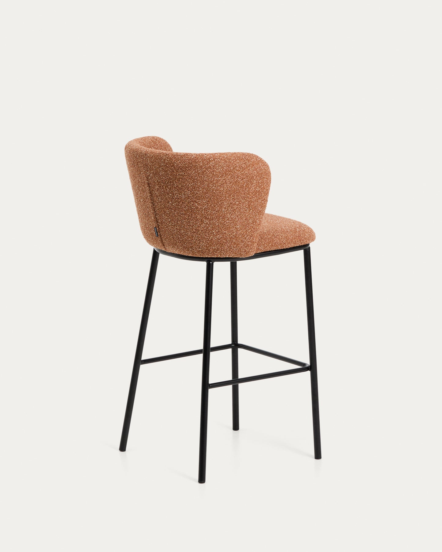 Sgabello Ciselia in ciniglia spessa terracotta e gambe in acciaio finitura nera 75 cm