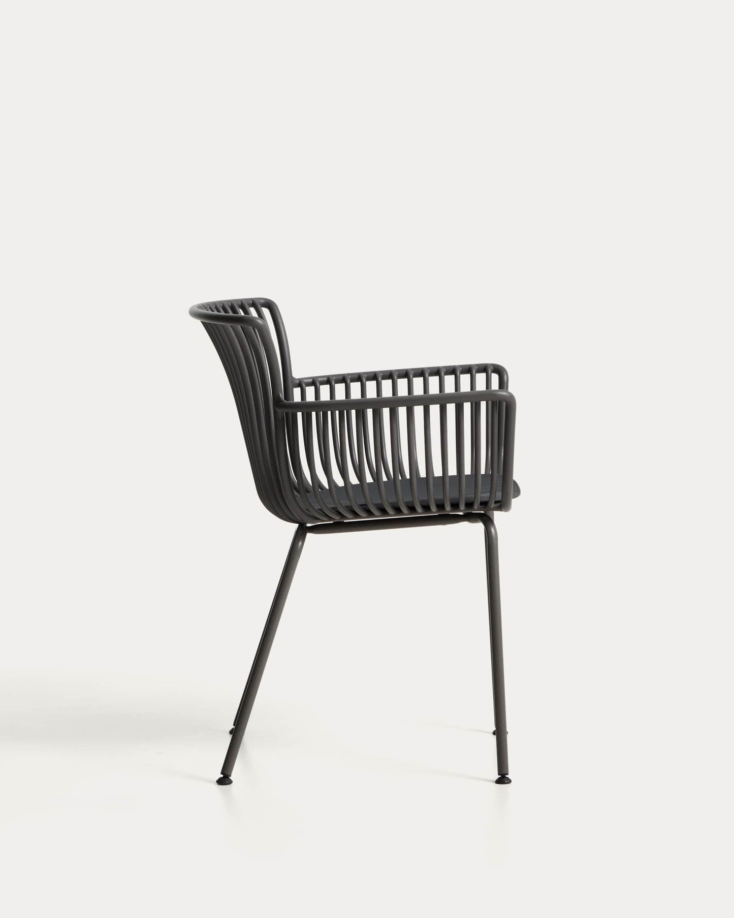 Sedia da esterni Surpika con gambe in acciaio grafite