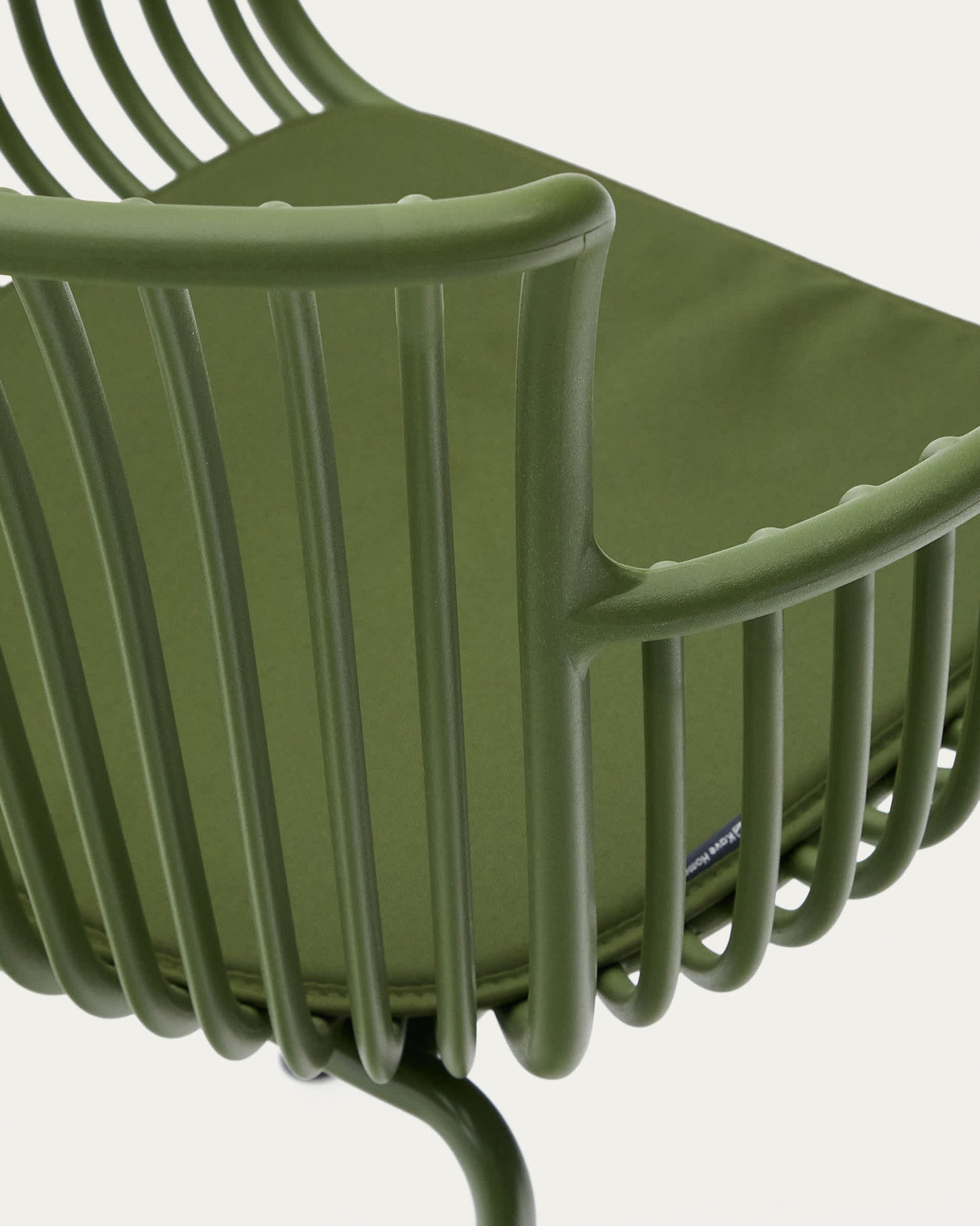 Sedia da esterno Surpika con gambe in acciaio verde