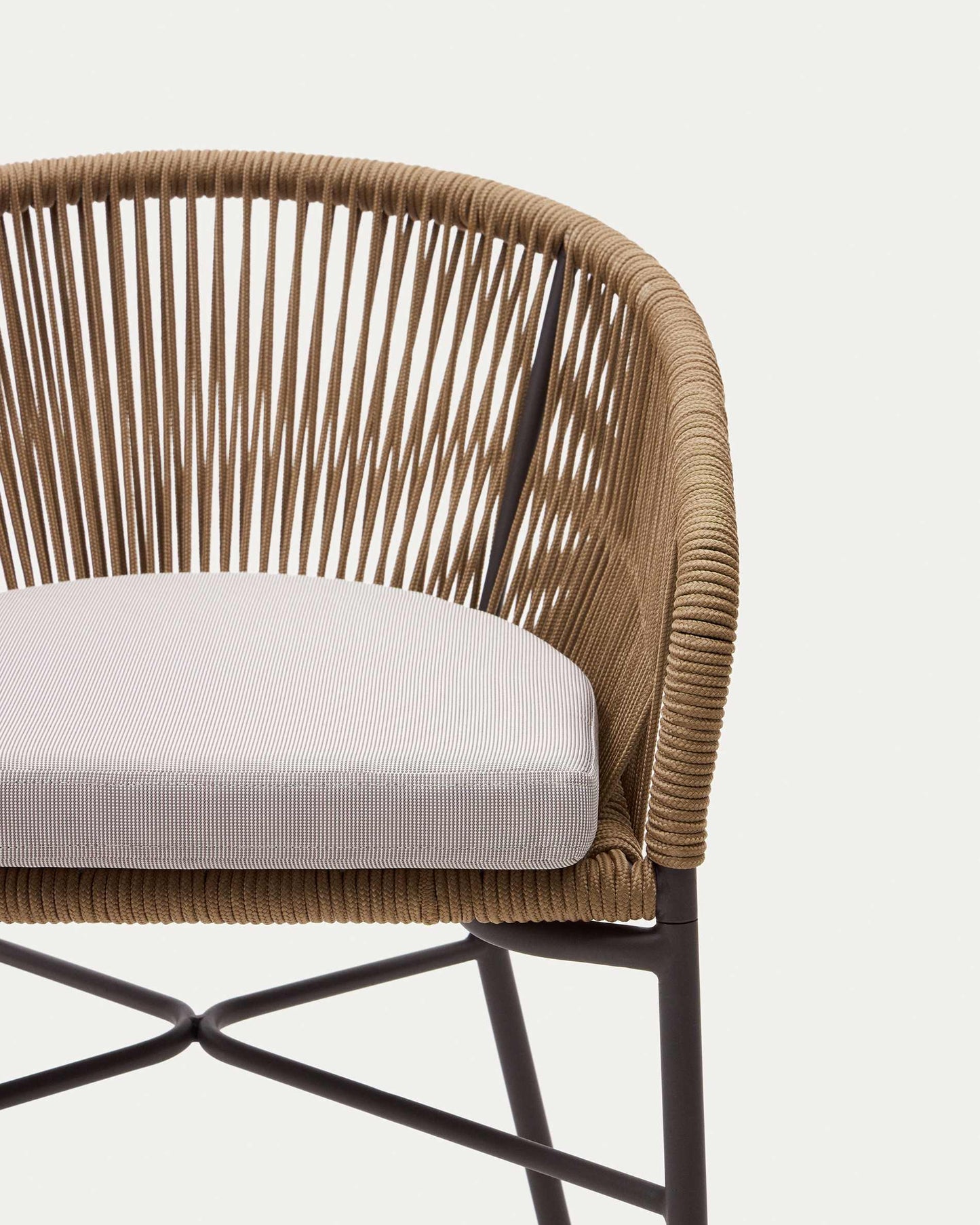 Sgabello Yanet in corda beige altezza 65 cm