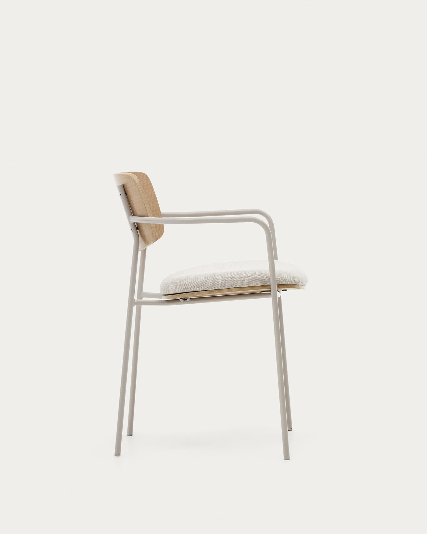Sedia impilabile Maureen in impiallacciatura di rovere finitura naturale e gambe beige
