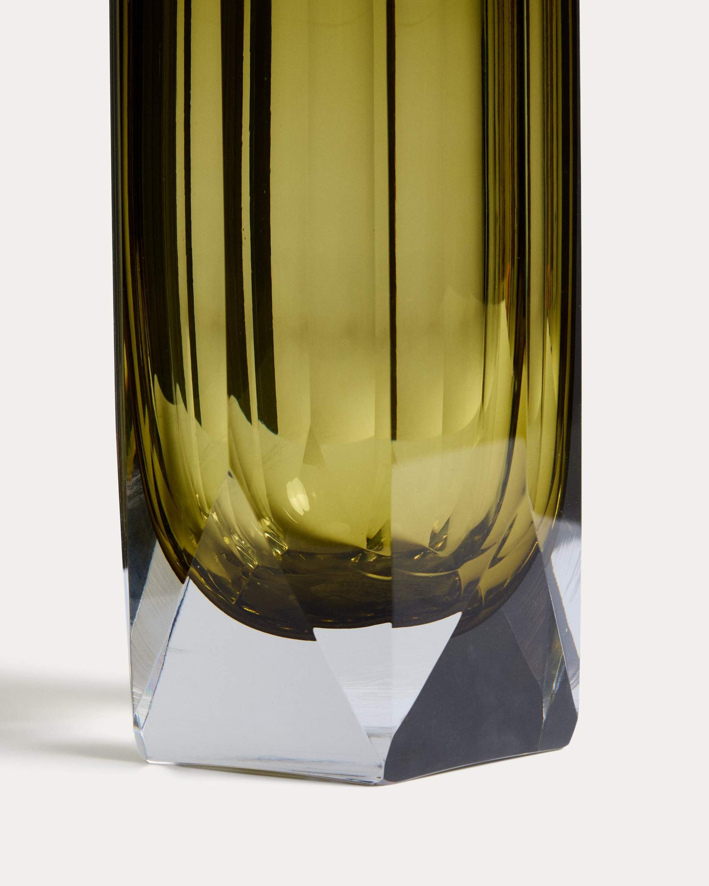 Vaso Uconi in vetro verde oliva 26 cm