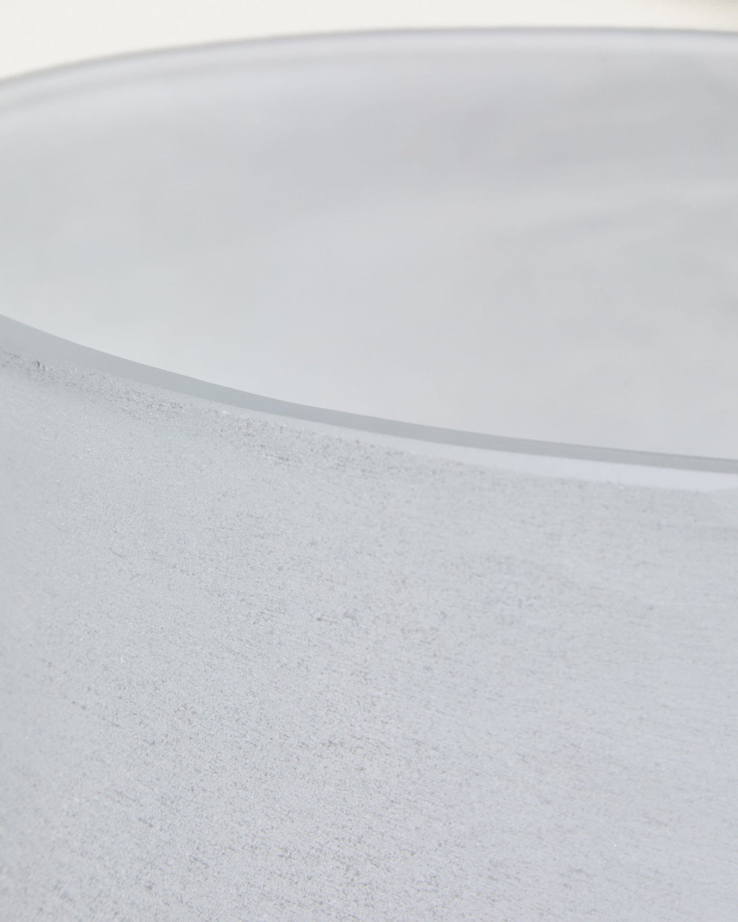 Vaso Neluo in vetro opalino bianco, 31,5 cm