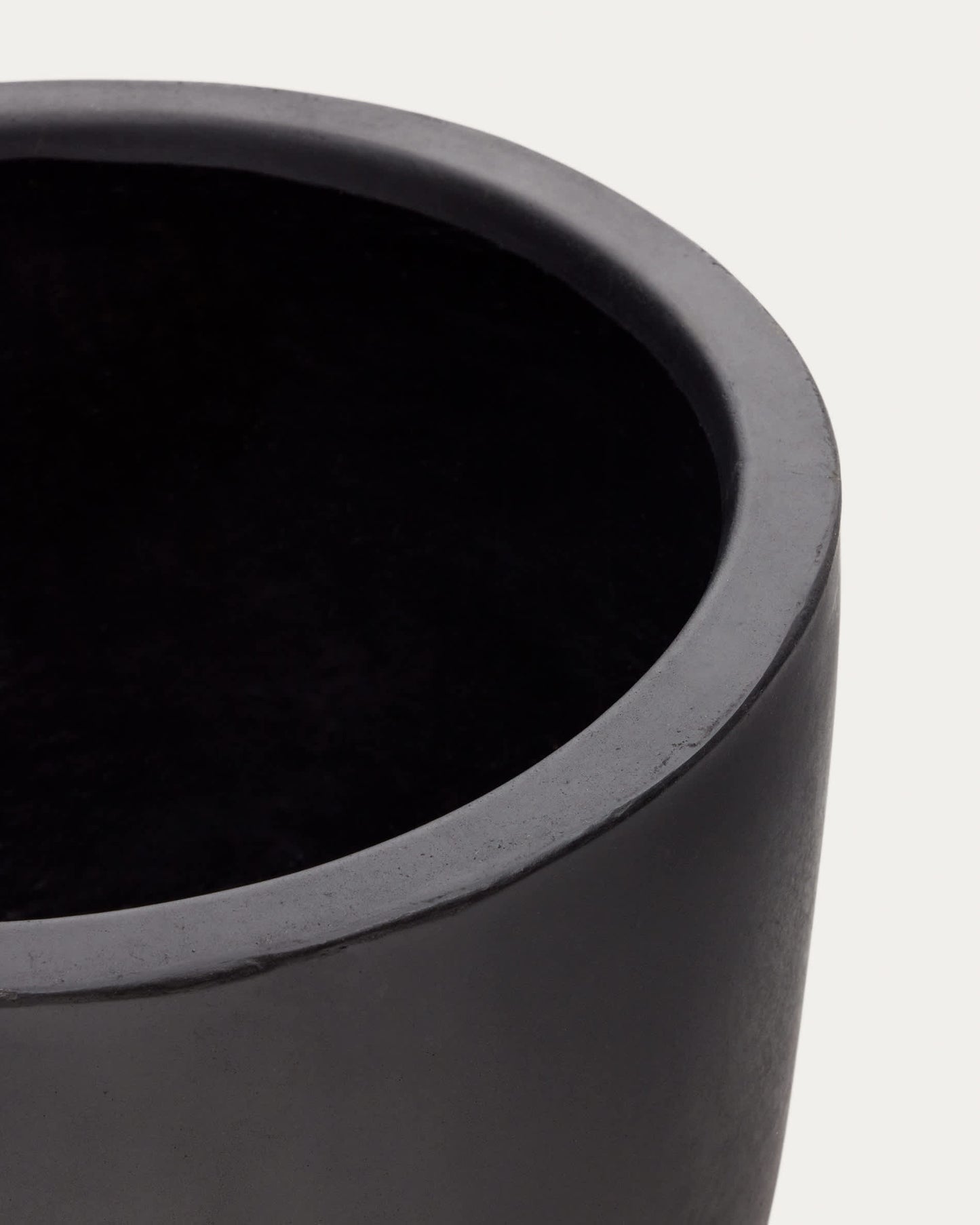 Vaso Aiguablava in cemento nero Ø 56 cm