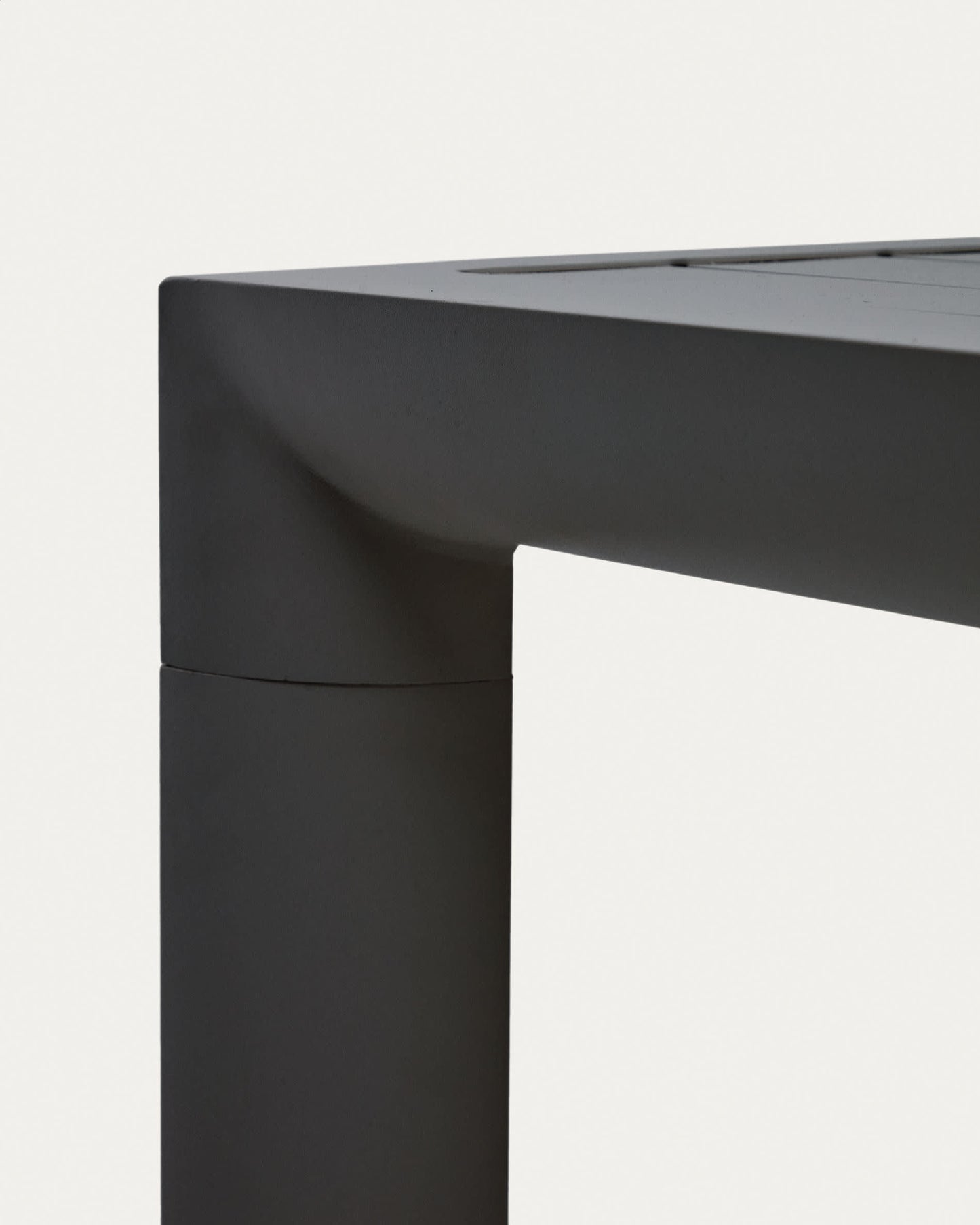 Tavolo da esterno Culip in alluminio finitura grigia 150 x 77 cm