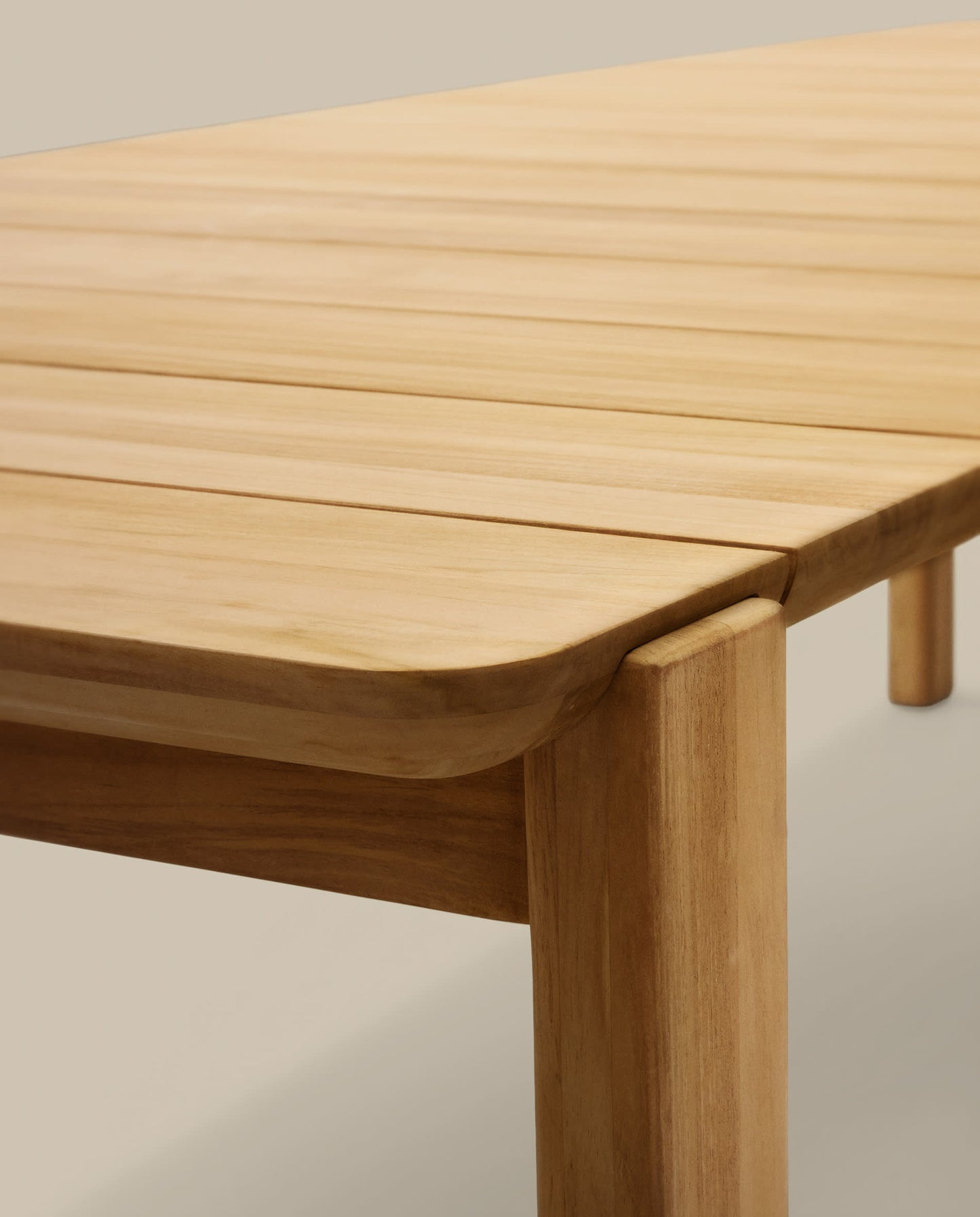 Tavolo Icaro in legno massiccio di teak 220 x 102 cm