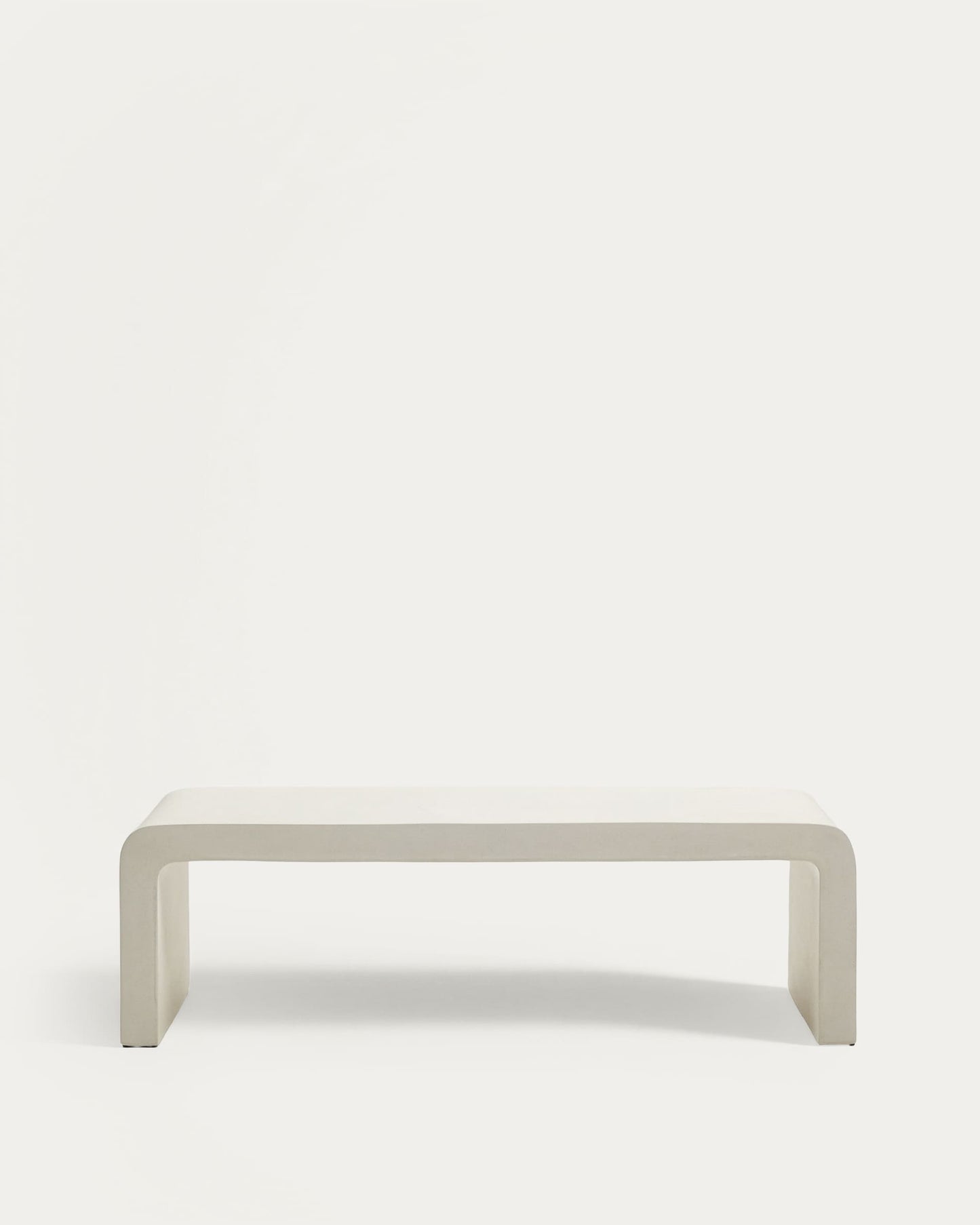 Tavolino Aiguablava in cemento bianco 135 x 65 cm