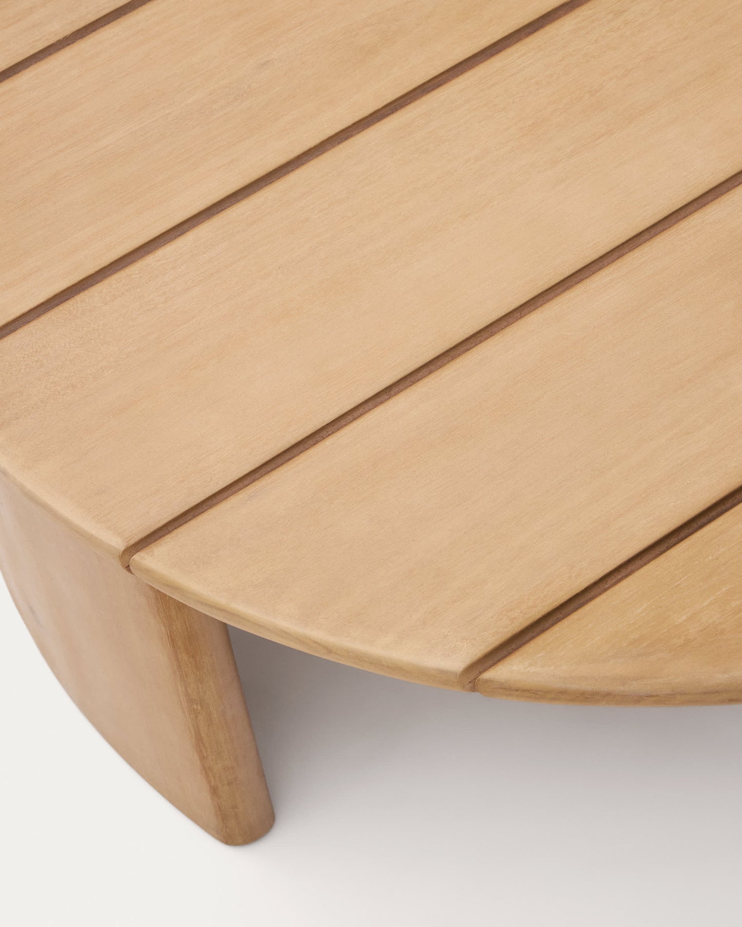 Tavolino da salotto Xoriguer in legno massiccio di eucalipto Ø90 cm