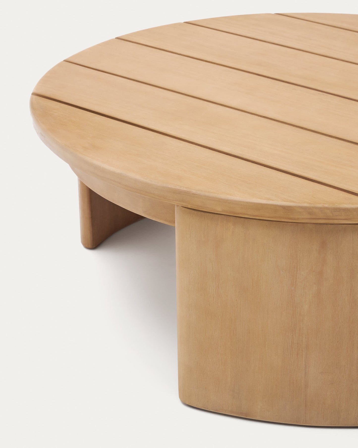 Tavolino da salotto Xoriguer in legno massiccio di eucalipto Ø90 cm