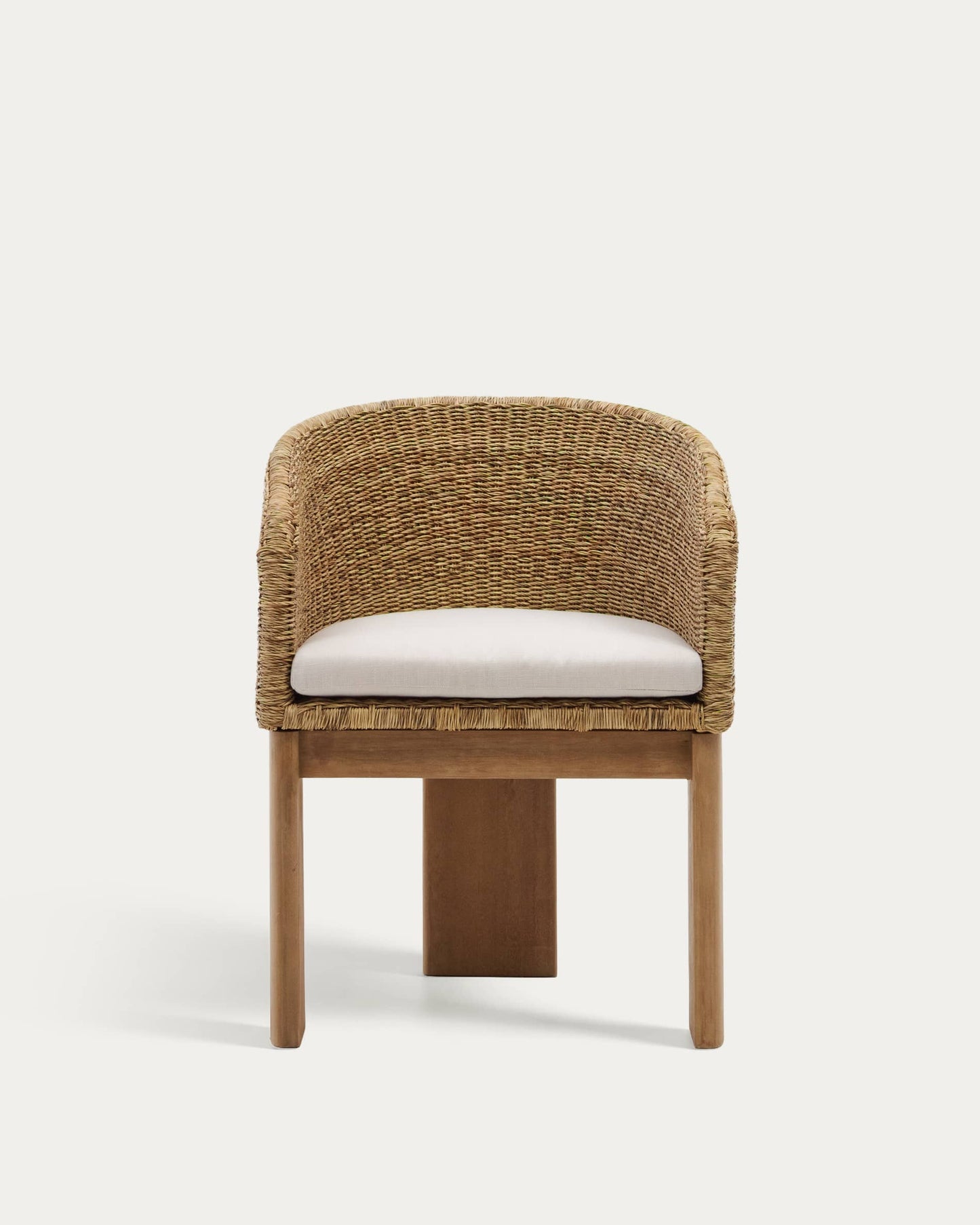 Sedia Xoriguer in rattan sintetico e legno massiccio di eucalipto