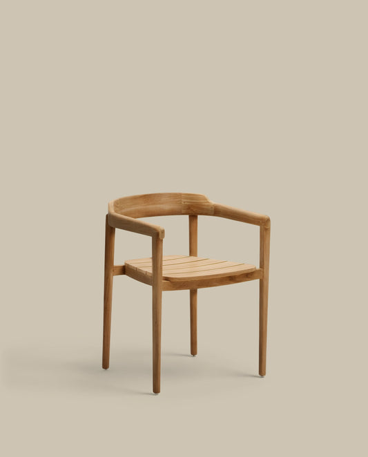 Sedia impilabile Icaro in legno massiccio di teak con finitura naturale