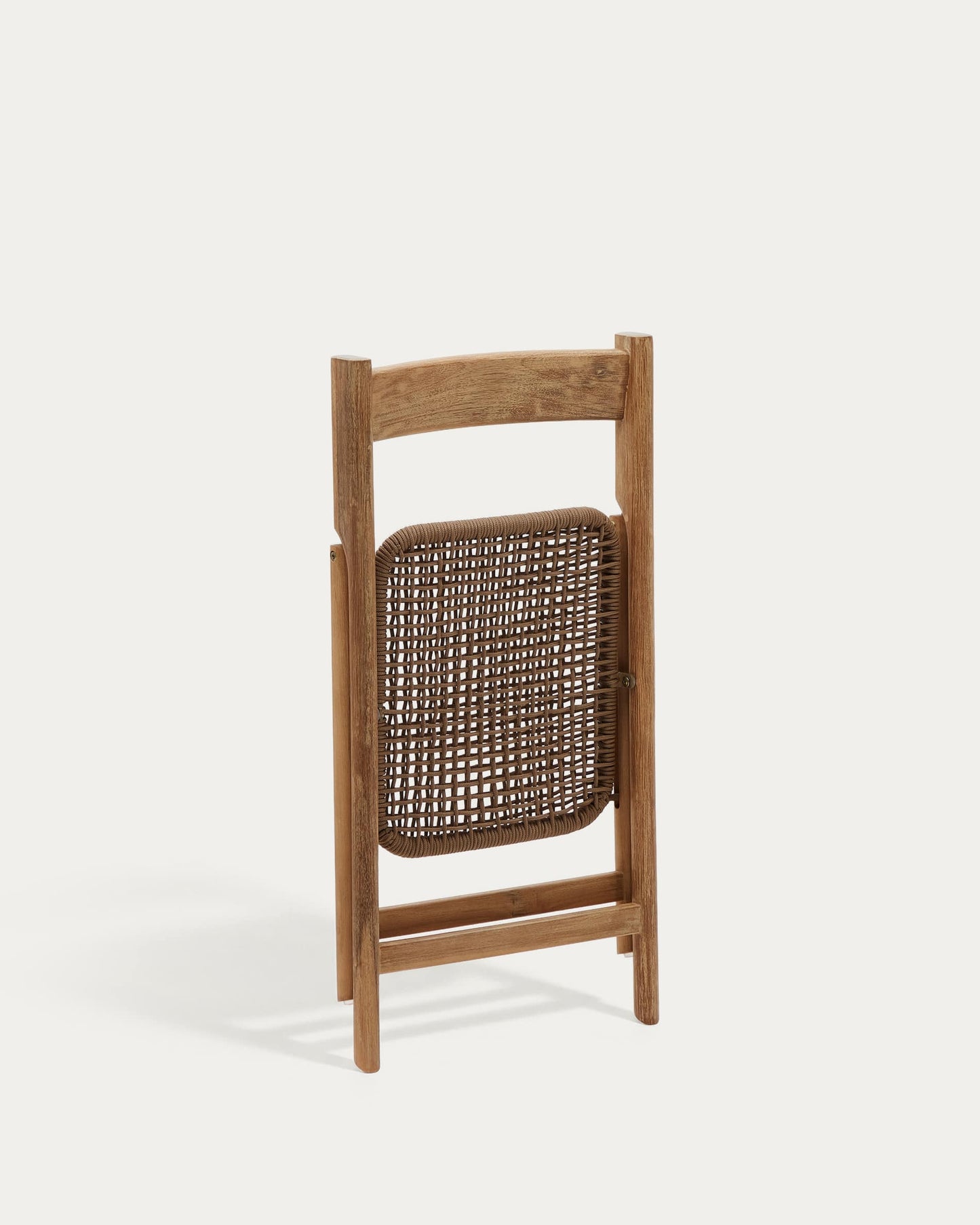 Sedia pieghevole Dandara in legno massiccio di acacia e struttura in acciaio con corda beige